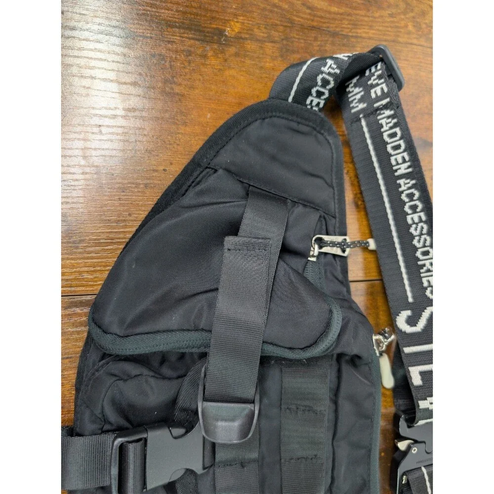 Steve Madden Men's Black Utility Sling Bag Crossbody Chest Pack Multi Pocket...
